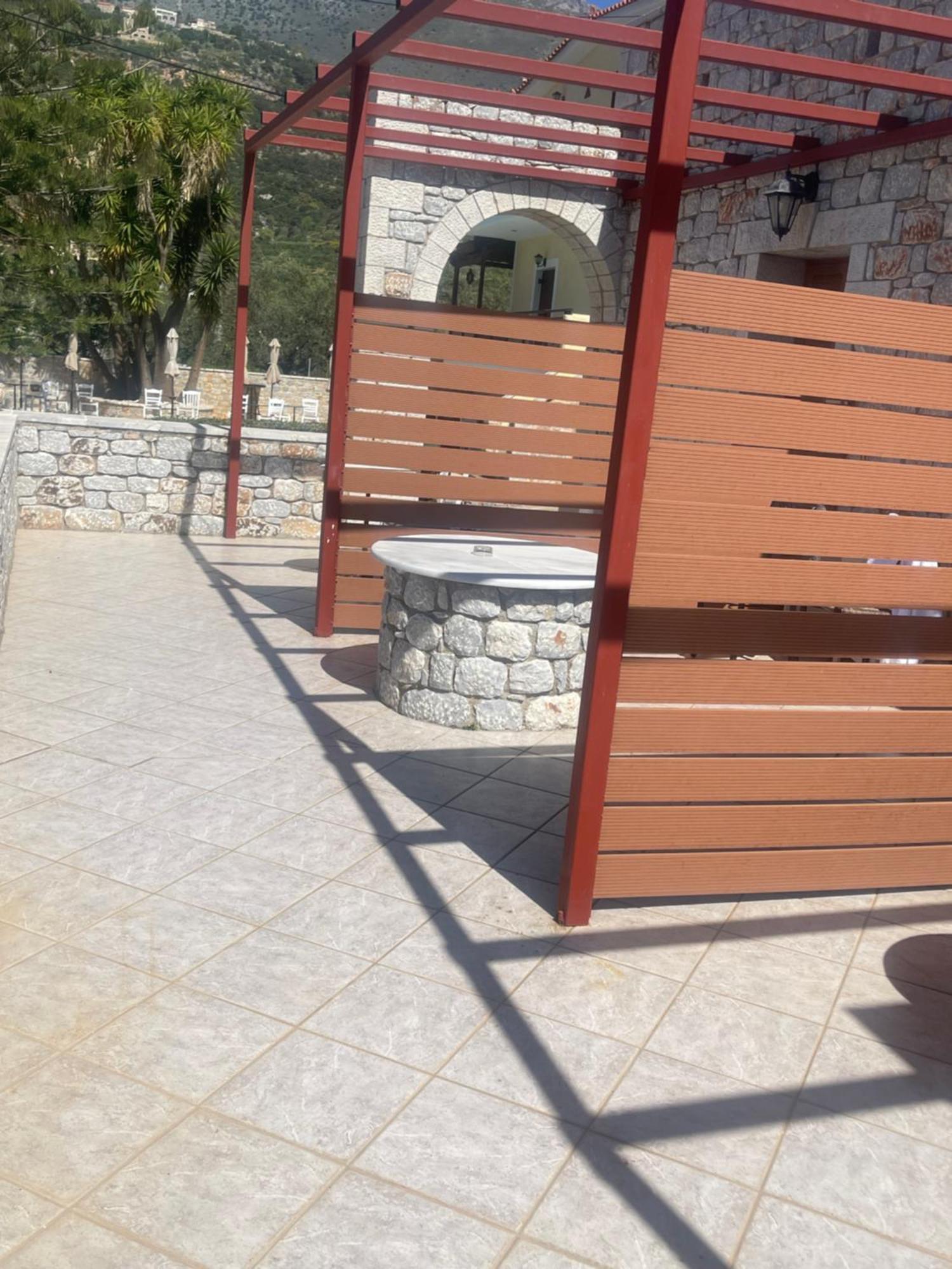 Lithos By The Sea Acomodação com café da manhã Néon Oítilon Exterior foto